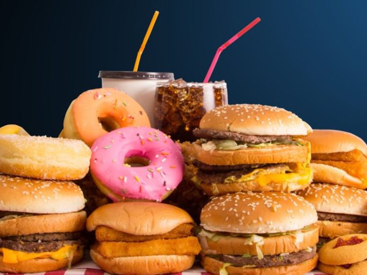 Junk food deixa as crianças mais gordas e felizes